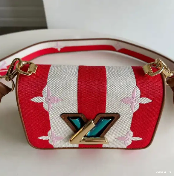 WIS PM TWIST LOUIS VUITTON 0610
